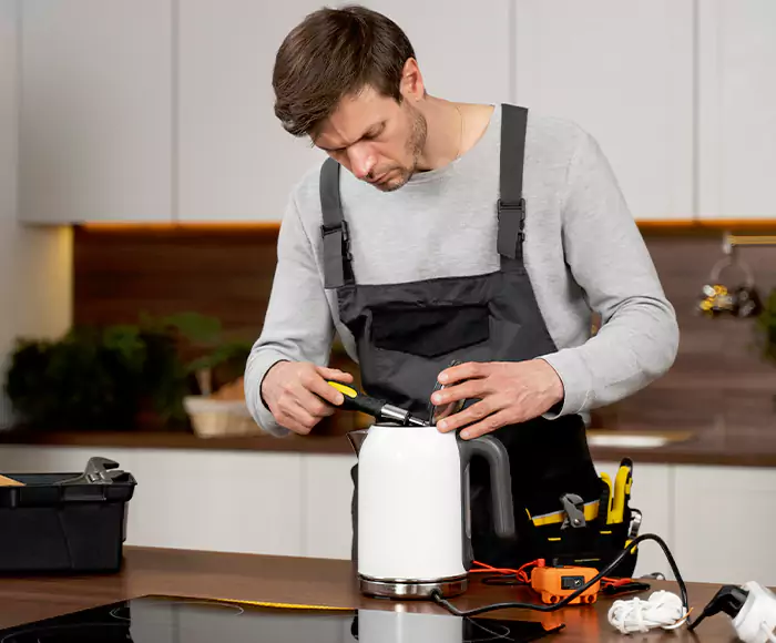 Skilled Blender Technicians: Your Small Appliance Repair Experts for Cranston, RI