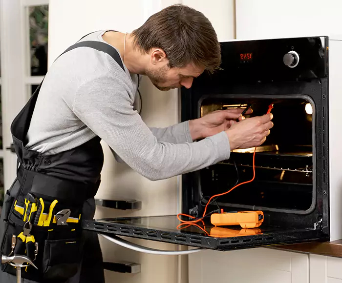 Rapid Response: Cranston Appliance Pro Emergency Appliance Repair Team in Cranston, RI